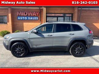 Used 2019 Jeep Cherokee Trailhawk w/ Cold Weather Group image 1