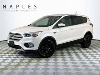 Used 2019 Ford Escape SE image 1