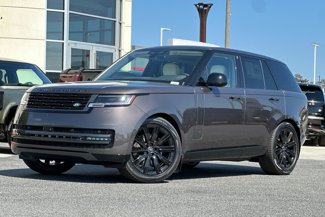 New 2025 Land Rover Range Rover SE image 1