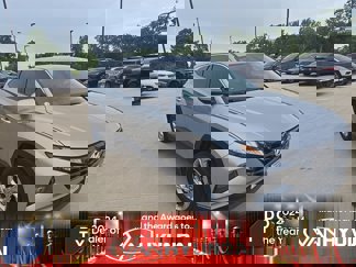 Used 2023 Hyundai Tucson SE image 1