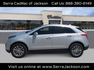 Used 2017 Cadillac XT5 Luxury image 1