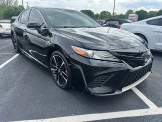 Used 2018 Toyota Camry XSE image 1