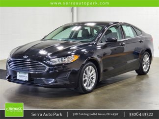 Used 2020 Ford Fusion SE image 1