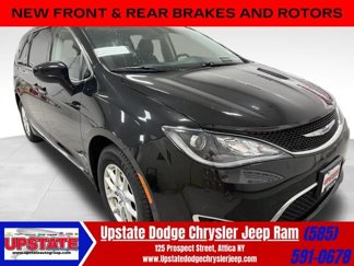 Used 2020 Chrysler Pacifica Touring-L image 1
