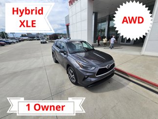 Used 2021 Toyota Highlander XLE image 1