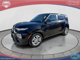 Used 2022 Kia Soul LX image 1
