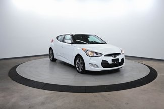 Used 2017 Hyundai Veloster image 1