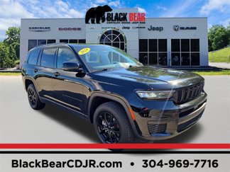 Used 2024 Jeep Grand Cherokee L Laredo image 1