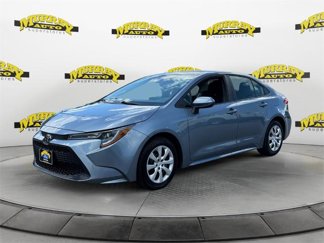 Used 2022 Toyota Corolla LE image 1