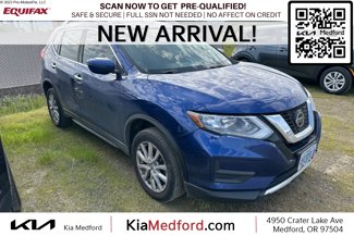 Used 2018 Nissan Rogue SV image 1