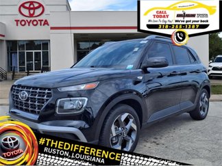 Used 2024 Hyundai Venue SEL image 1
