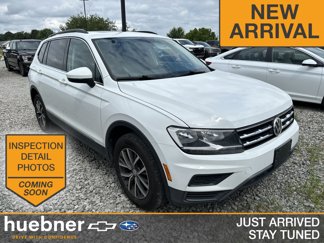 Used 2018 Volkswagen Tiguan SE w/ Panoramic Sunroof Package image 1