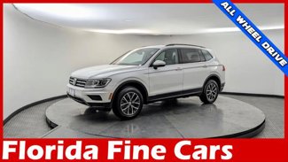 Used 2020 Volkswagen Tiguan SE image 1