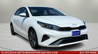 Used 2024 Kia Forte LXS image 1