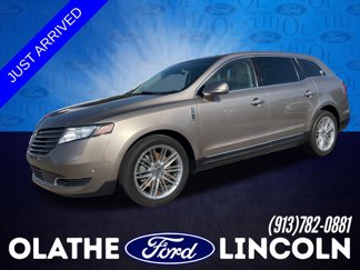 Used 2018 Lincoln MKT AWD w/ Technology Package image 1