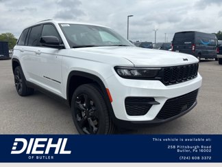 New 2025 Jeep Grand Cherokee Laredo image 1