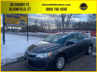 Used 2012 Toyota Camry LE image 1