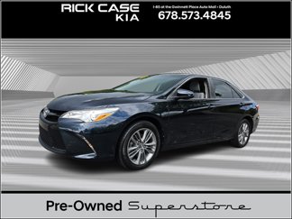 Used 2016 Toyota Camry SE image 1