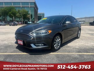 Used 2017 Ford Fusion SE image 1