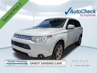 Used 2014 Mitsubishi Outlander SE image 1