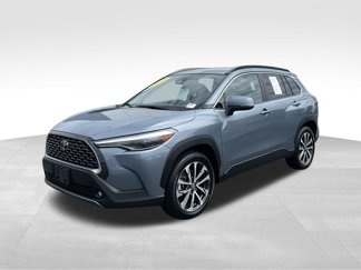Used 2023 Toyota Corolla Cross XLE image 1