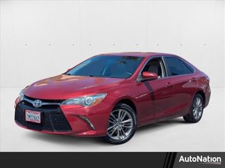 Used 2016 Toyota Camry SE image 1