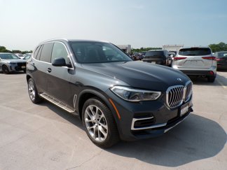 Used 2022 BMW X5 xDrive40i w/ Executive Package image 1