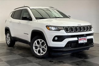 New 2025 Jeep Compass Latitude image 1