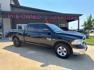 Used 2019 RAM 1500 Classic SLT image 1