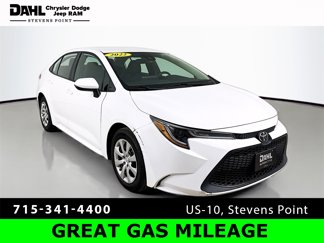 Used 2022 Toyota Corolla LE image 1