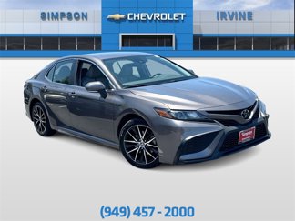 Used 2022 Toyota Camry SE image 1