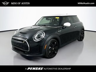 Used 2024 MINI Cooper SE image 1