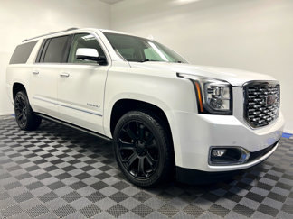 Used 2019 GMC Yukon XL Denali w/ Denali Ultimate Package image 1