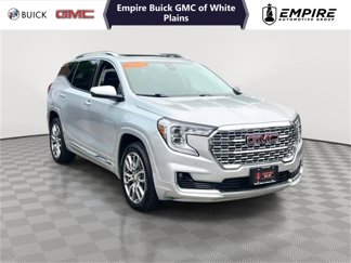 Used 2022 GMC Terrain Denali w/ Denali Premium Package image 1