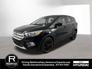 Used 2019 Ford Escape SE image 1