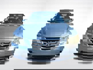 Used 2010 Hyundai Sonata GLS image 1