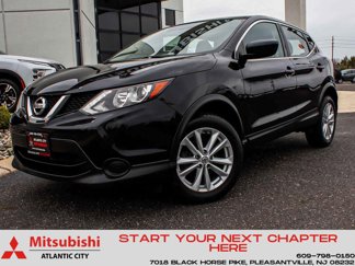 Used 2018 Nissan Rogue Sport S w/ S Appearance Package image 1