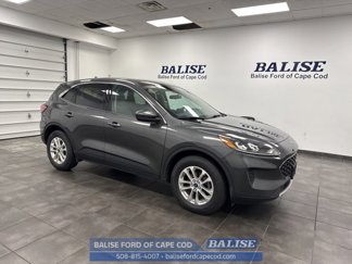 Used 2020 Ford Escape SE image 1