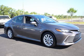 Certified 2022 Toyota Camry LE image 1