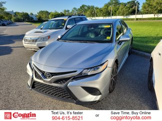 Used 2018 Toyota Camry SE image 1