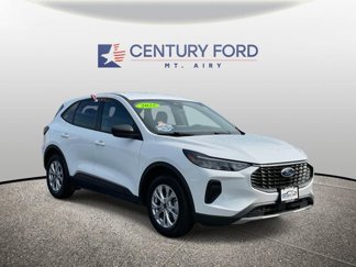 Used 2025 Ford Escape Active image 1