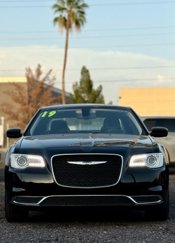 Used 2019 Chrysler 300 Touring L w/ Quick Order Package 22F image 1