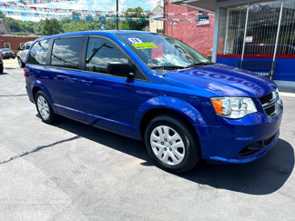 Used 2018 Dodge Grand Caravan SE w/ UConnect Hands-Free Group image 1