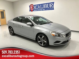 Used 2012 Volvo S60 T6 R-Design image 1