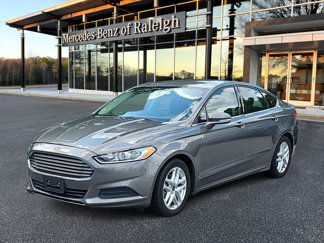 Used 2014 Ford Fusion SE image 1