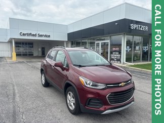 Used 2017 Chevrolet Trax LT w/ LT Convenience Package image 1