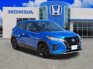 Used 2022 Nissan Kicks S image 1