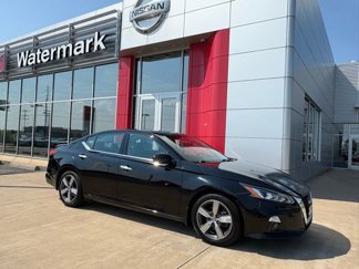 Used 2022 Nissan Altima 2.5 SL image 1