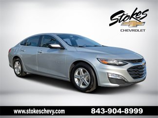 Used 2022 Chevrolet Malibu LT image 1