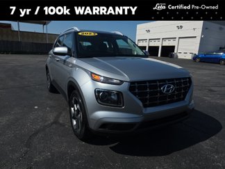 Used 2023 Hyundai Venue SEL image 1